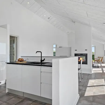 4 Bedroom Amazing In Feriehus *