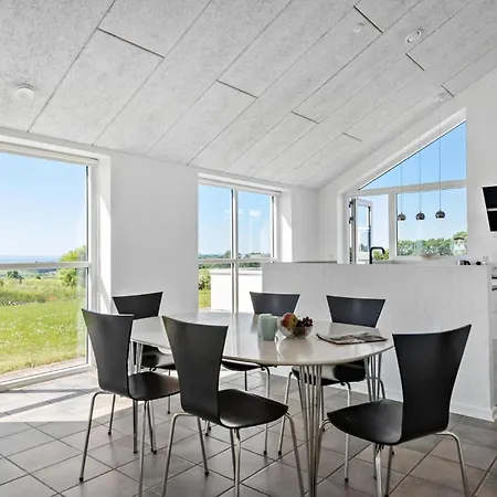 4 Bedroom Amazing In Feriehus *