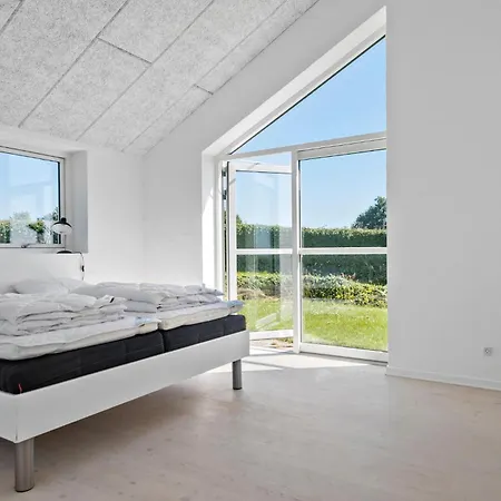 4 Bedroom Amazing In Knebel